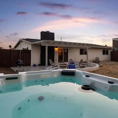 Hot Tub & Canyon Views! | 10 Min to La Jolla Beach