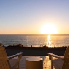Oceanfront Home w/ Panoramic Sunset From the Patio