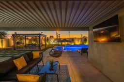 BackyardOasis - FamilyRetreat Villa - HeatedPool - Image 2