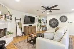 10 Min to La Jolla Beach & UCSD! | Private Hot Tub - Image 4