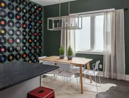 House of Many Colors-Central - Image 5