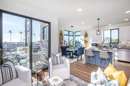 Ocean View Roof Deck - Walk to the Beach & Pier! - Image 3