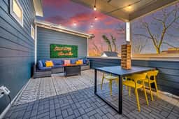 Private Roof Deck! | Game Room | Broadway in 10 - Image 4