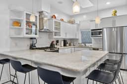One Block To Mission Beach and Belmont Park! - Image 5