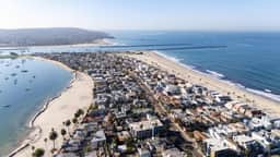 One Block To Mission Beach and Belmont Park! - Image 4