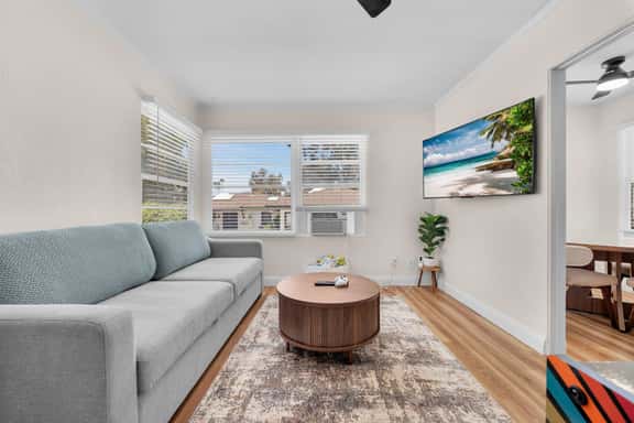 Old Town Middle Unit w/ Foosball & BBQ Grill - Image 1