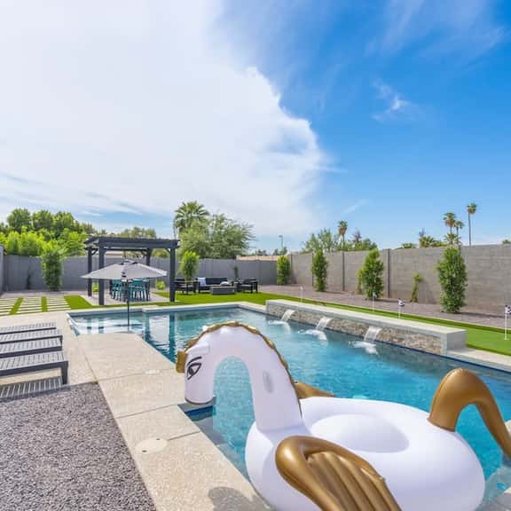 BackyardOasis - FamilyRetreat Villa - HeatedPool - Image 1