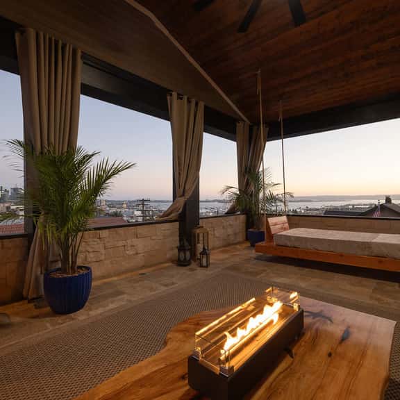 Luxury Villa w Ocean & Downtown Views - Image 1