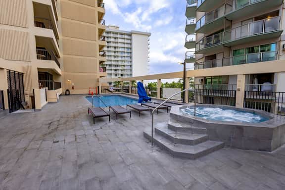 Steps to Waikiki Beach! | Ocean View Balcony - Image 4