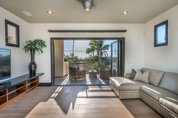 Panoramic Sunset View Roof Deck | Walk to Beach! - Image 5