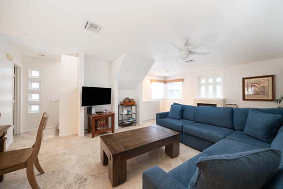 Perfect Location Just Steps to Mission Beach! - Image 2