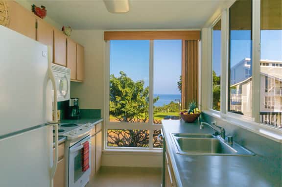 Ocean Views! Tropical Pool, Pickelball, Playground - Image 4