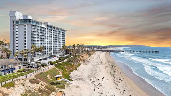 Panoramic Ocean Views! | Direct Access to Beach - Image 2