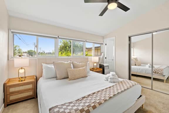 15 Min to Beach and Zoo! | Private Yard w/ Hot Tub - Image 5