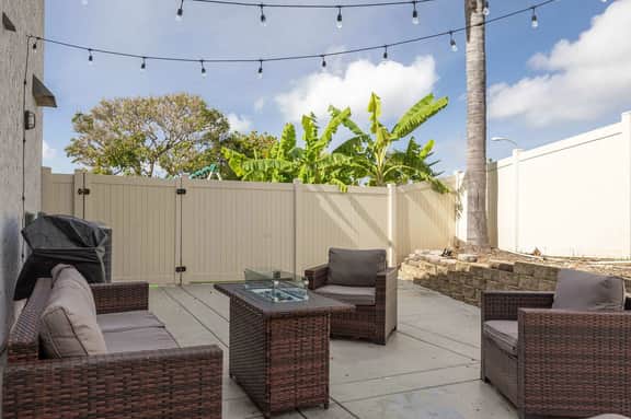 Family Oasis w/ Mountain Views & Playset - Image 5