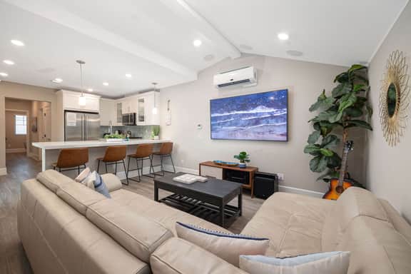New Luxury Townhome Steps to Mission Beach/Bay! - Image 4