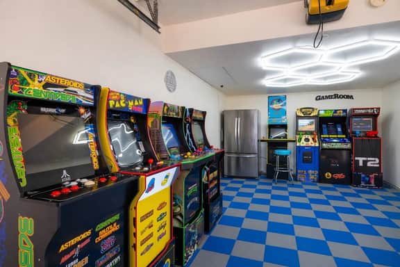 The Shell House w/ Game Room | Steps to the Bay - Image 4