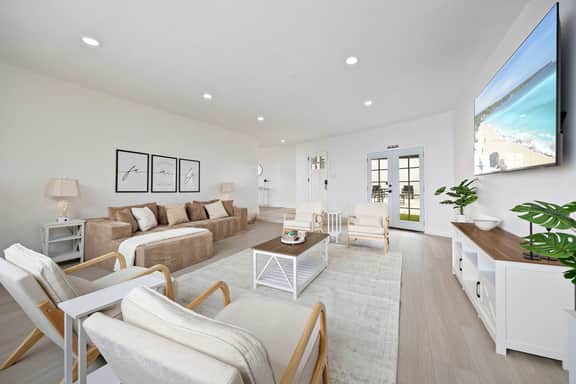 Mount Helix Upper Stay with Panorama Views - Image 2