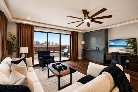 Luxury Villa w Ocean & Downtown Views - Image 2