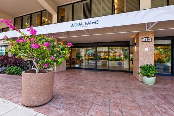 The Aqua Palms | Near Waikiki Beach + Free Parking - Image 5