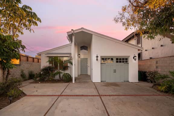 Oceanfront Villa with Panoramic Sunset Views! - Image 4
