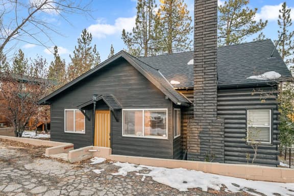 Newly Renovated Cabin! | 6 Beds | Fenced Backyard - Image 1