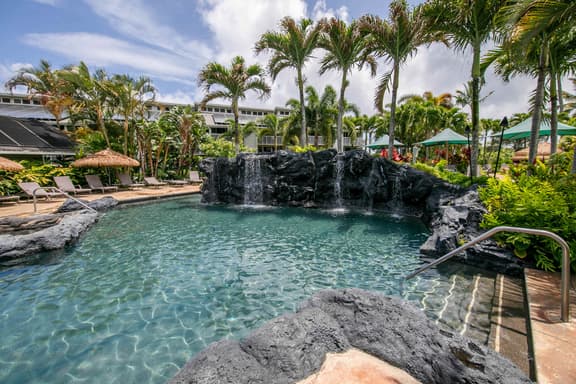 Ocean Views! Tropical Pool, Pickelball, Playground - Image 1