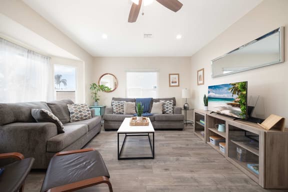 Main Home & Guest House | Dining On The Patio! - Image 1