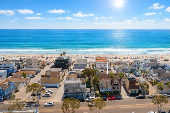 Perfect Location Just Steps to Mission Beach! - Image 1