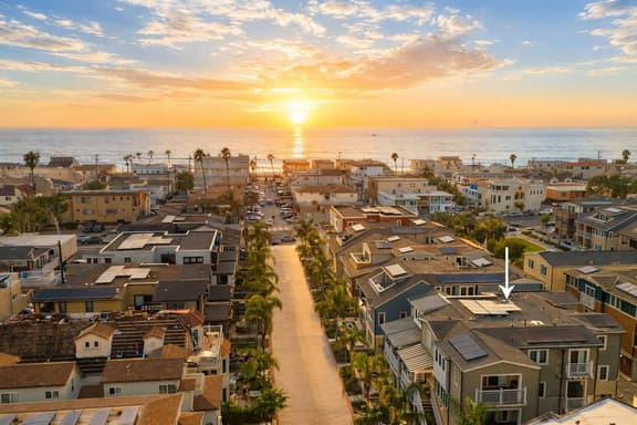 New Luxury Townhome Steps to Mission Beach/Bay! - Image 1